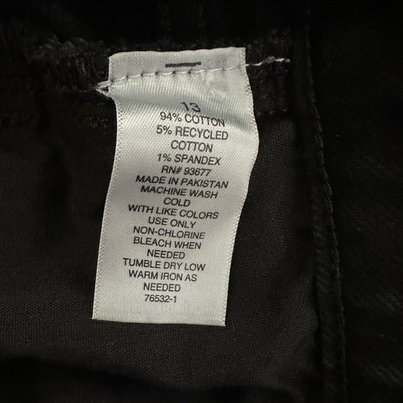 New Arizona Mid Rise Distressed Black Denim Vintage Broken style Jeans sz 13 jr - Picture 15 of 15